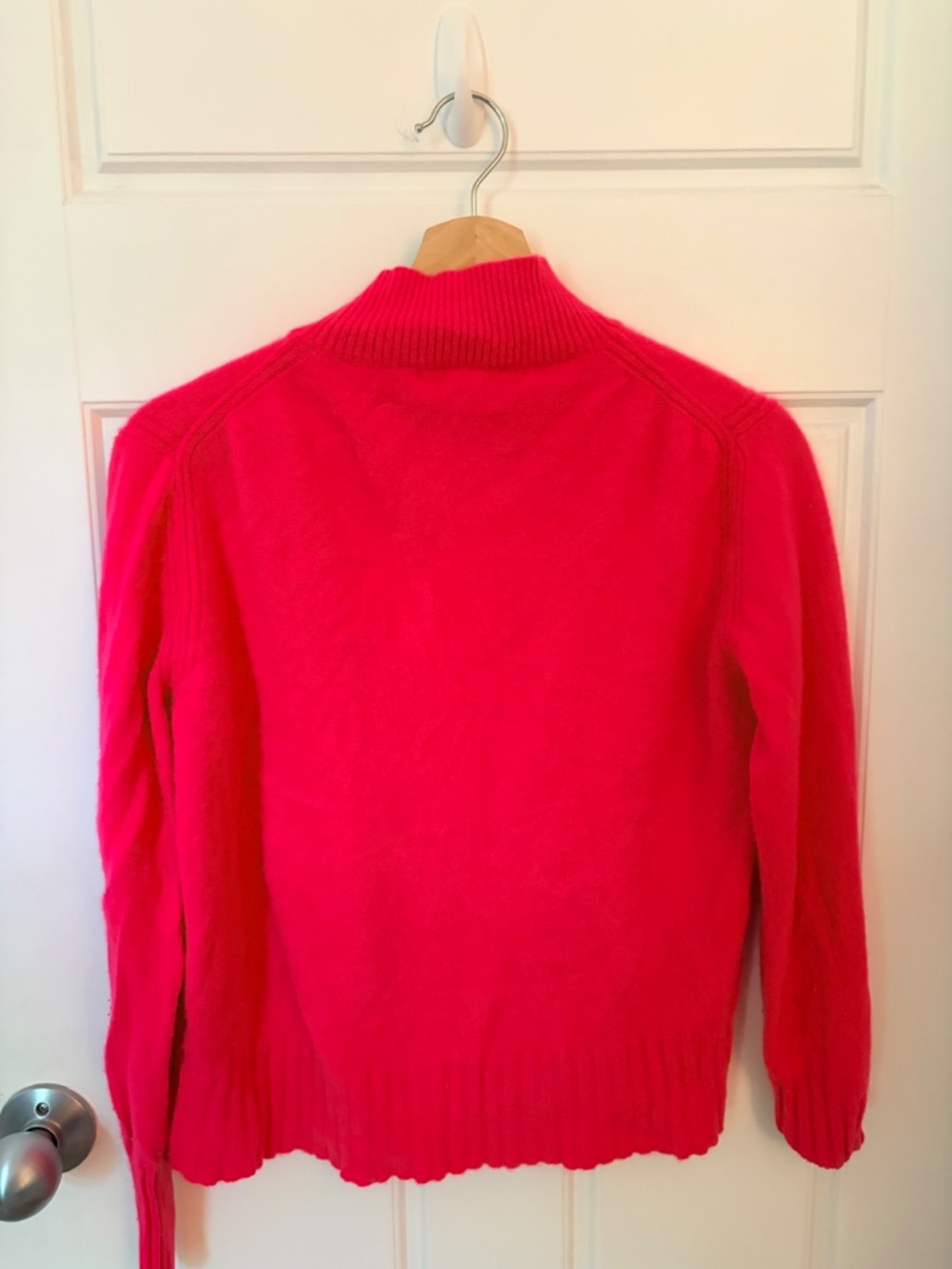 J.Crew 100% Cashmere Mock Neck Sweater – Size M - Picture 3 of 3